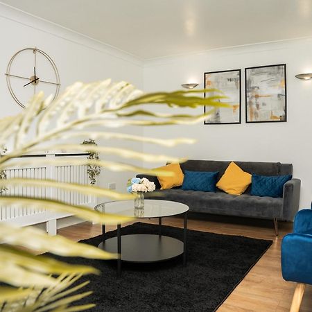 Villa Stylish 3 Bed House With Free Parking Leeds  Exterior foto