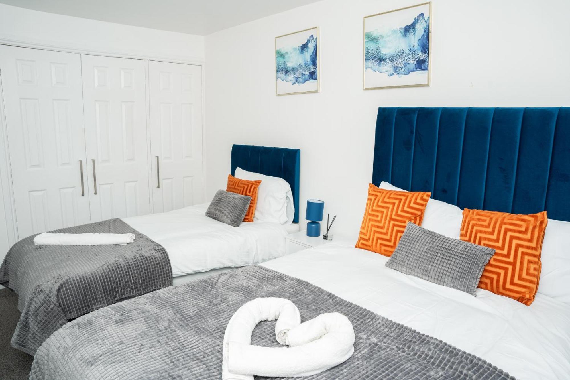 Villa Stylish 3 Bed House With Free Parking Leeds  Exterior foto