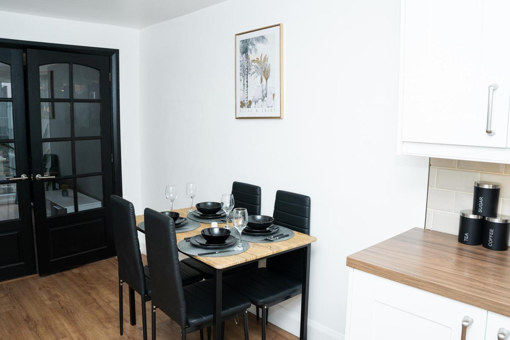 Villa Stylish 3 Bed House With Free Parking Leeds  Exterior foto