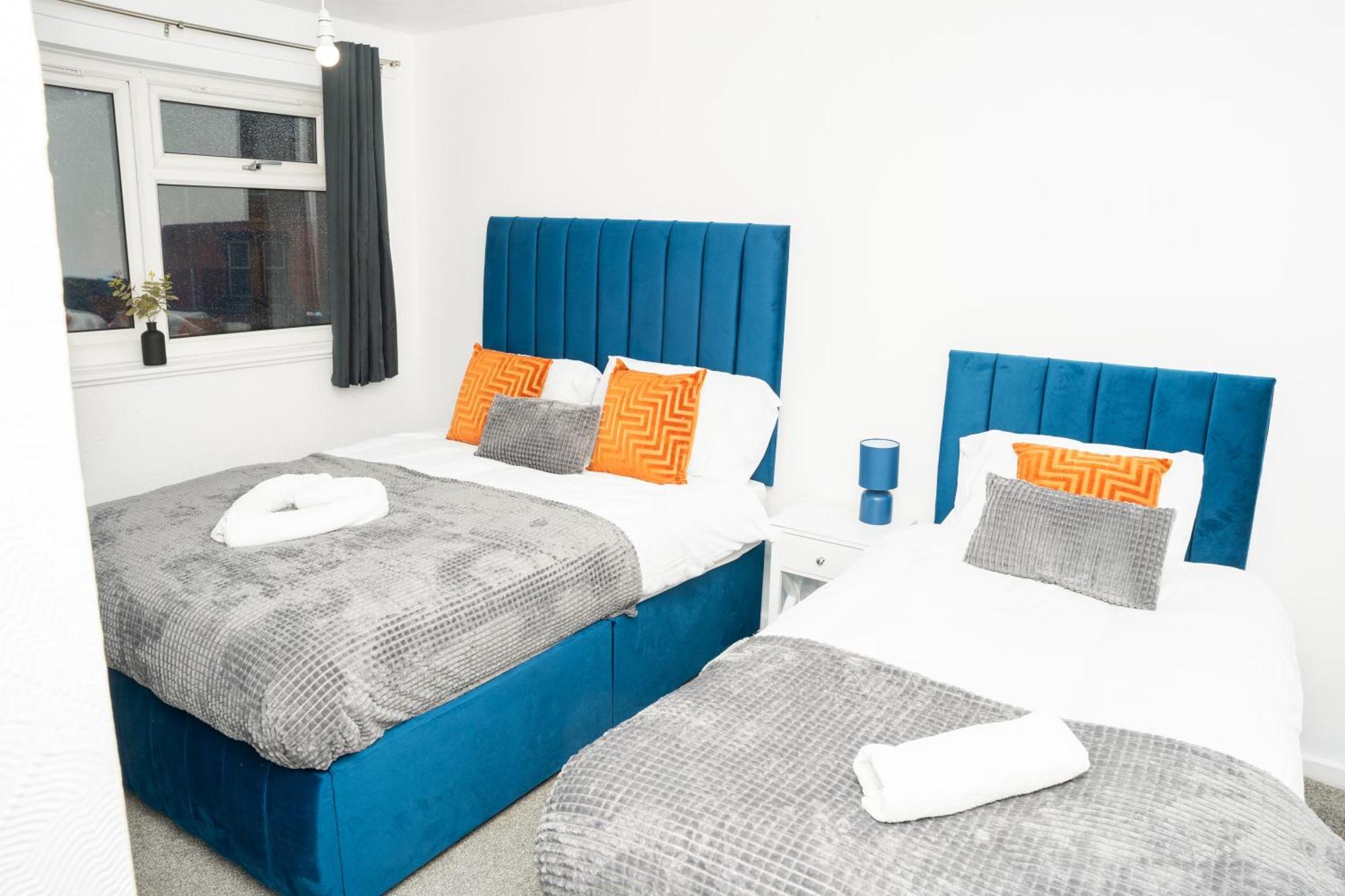 Villa Stylish 3 Bed House With Free Parking Leeds  Exterior foto
