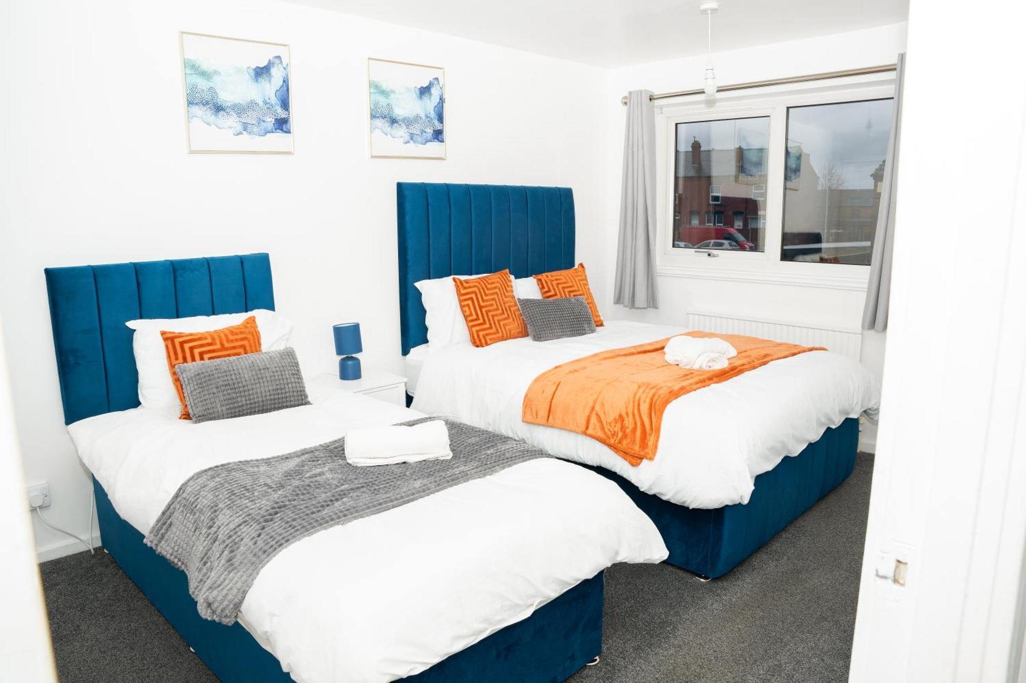 Villa Stylish 3 Bed House With Free Parking Leeds  Exterior foto